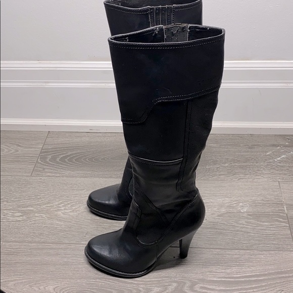Guess Heeled Boots - Picture 4 of 15